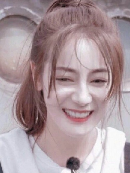 迪丽热巴·迪力木拉提