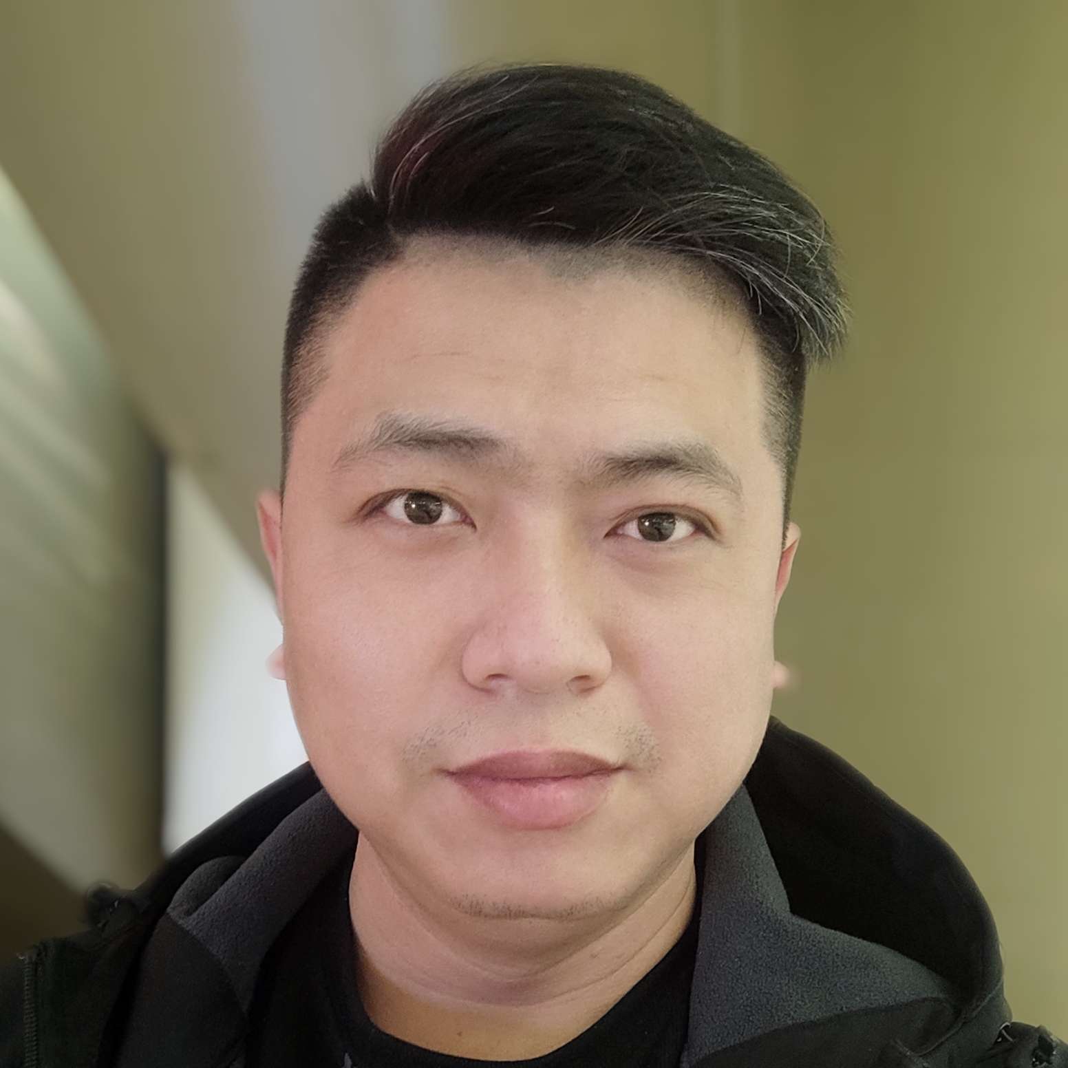 吃香蕉的西红柿