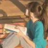 睲