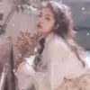 一个平平无奇的美少女