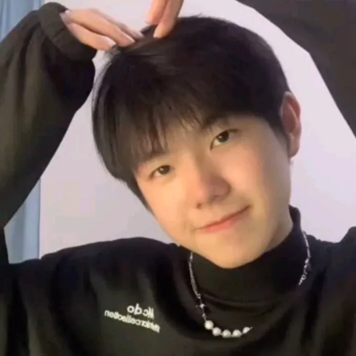 《关于秦文龙》