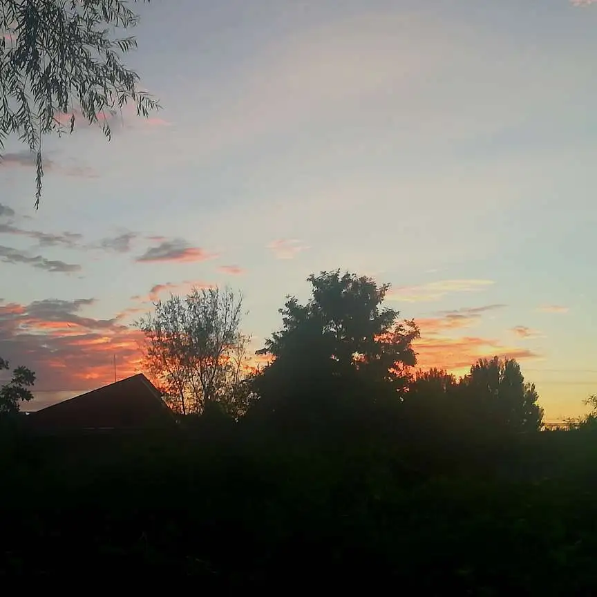 熬夜，也能看见绝美的景色