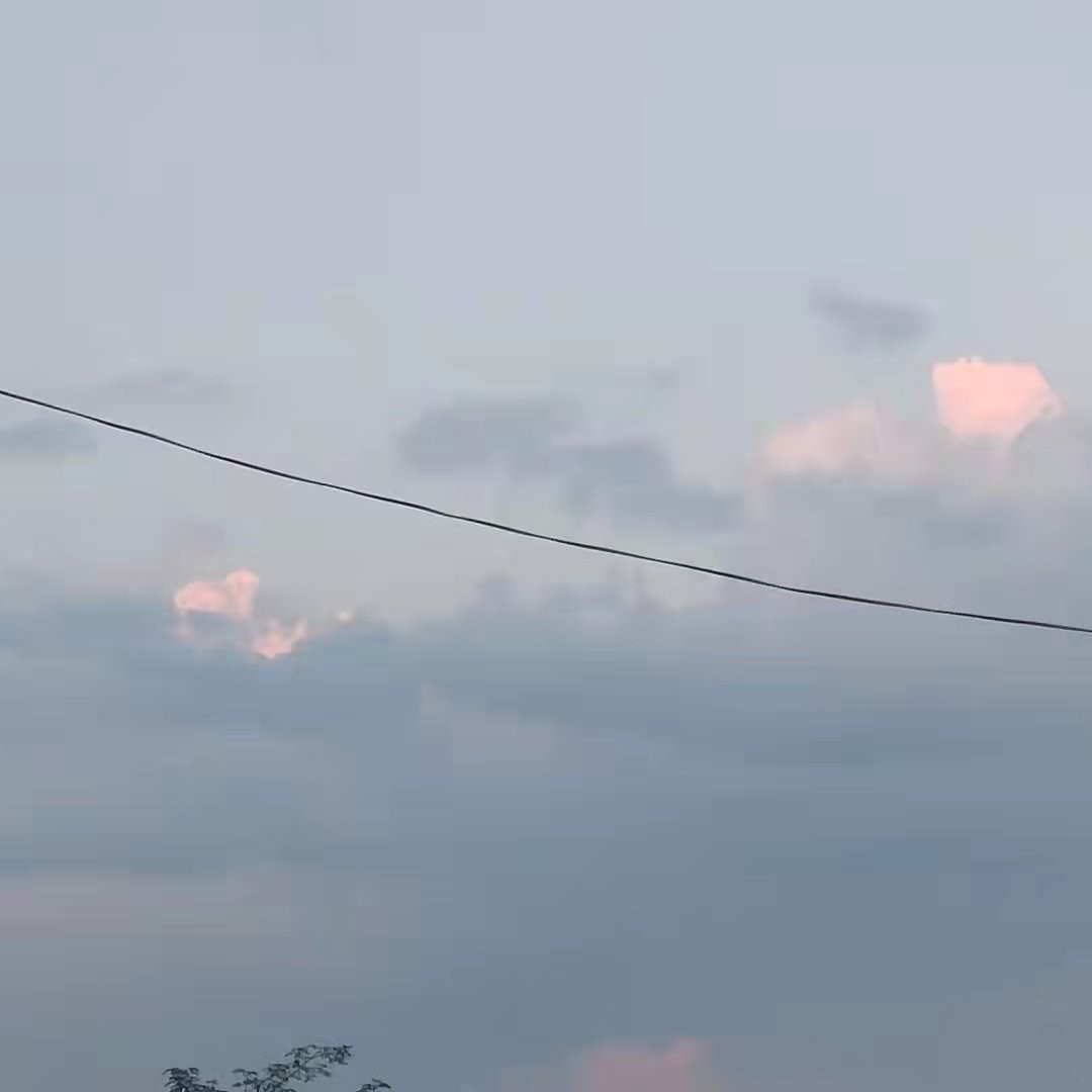 家人们，我emo了😭