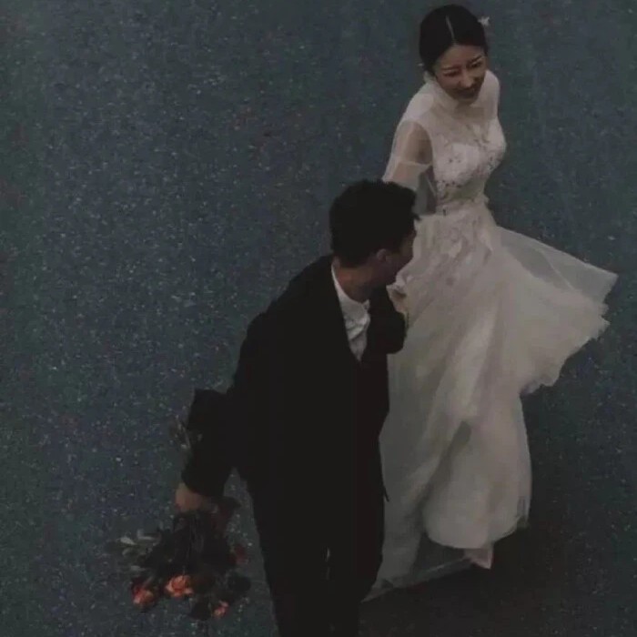 所爱隔山海，山海皆可平