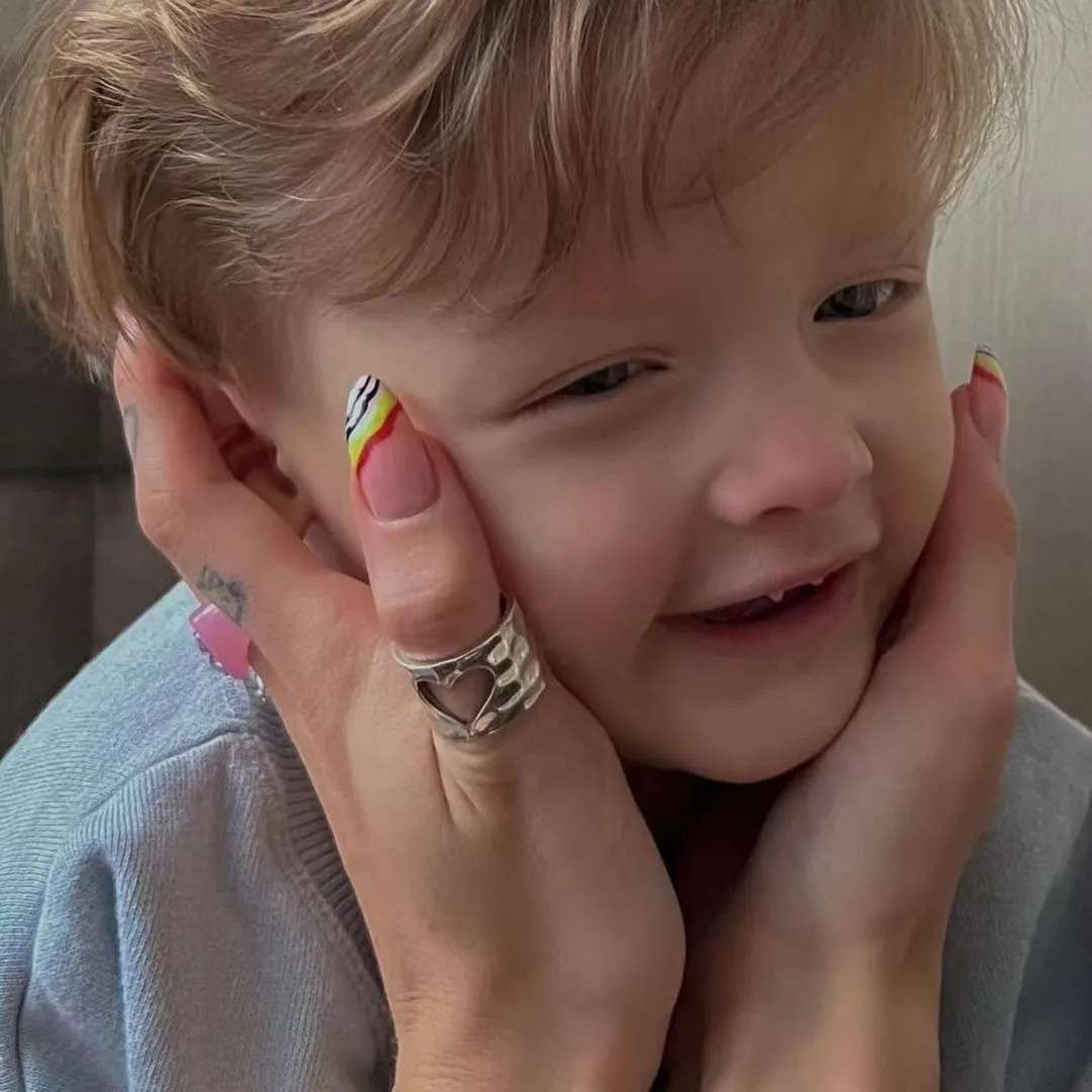 (⑅•ᴗ•⑅)◜..°♡