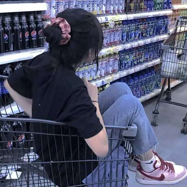 Heartbreak.的专辑