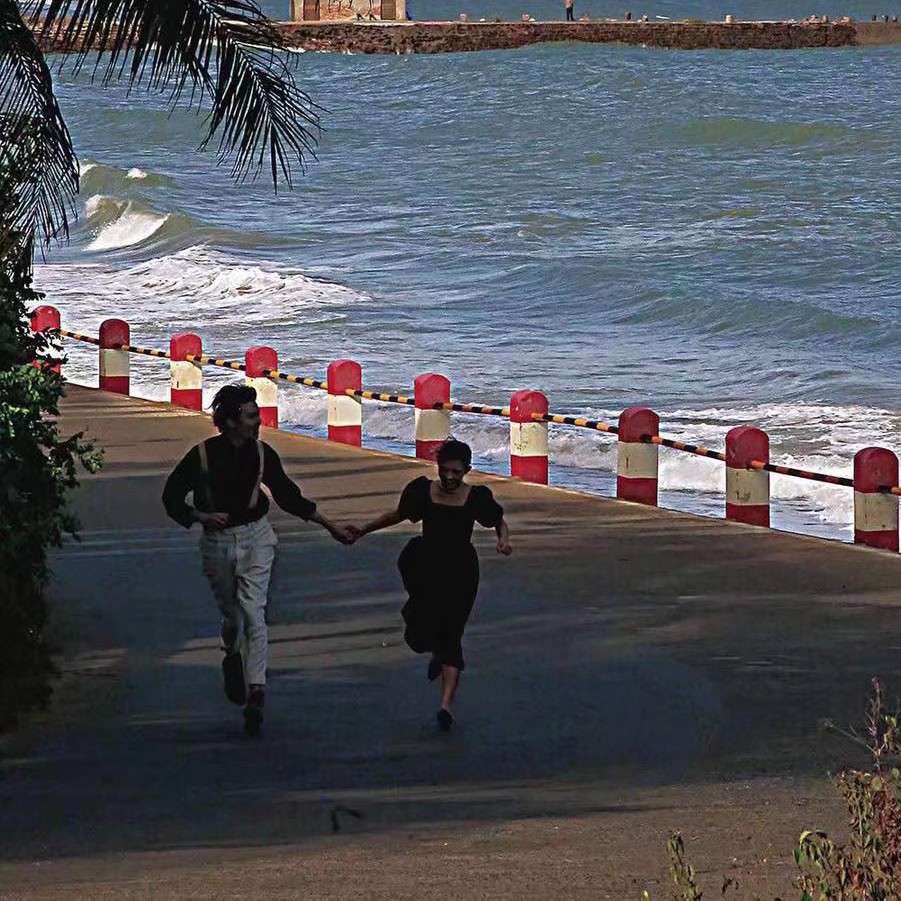 听闻爱情十有九悲