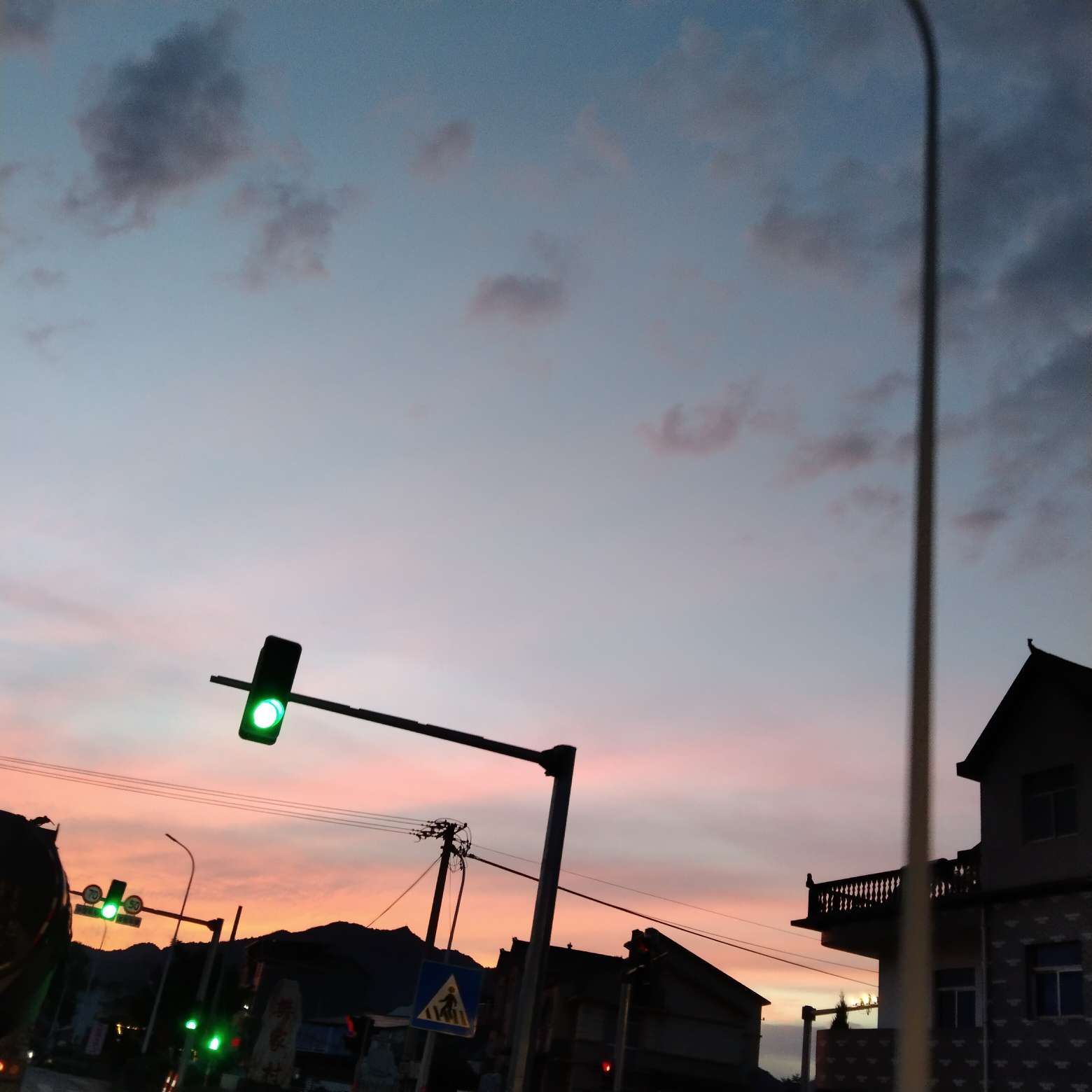 路灯下的小田的专辑