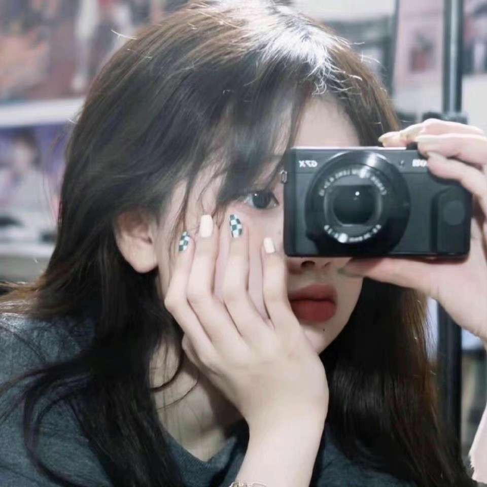 今天要像云朵一样自由☁