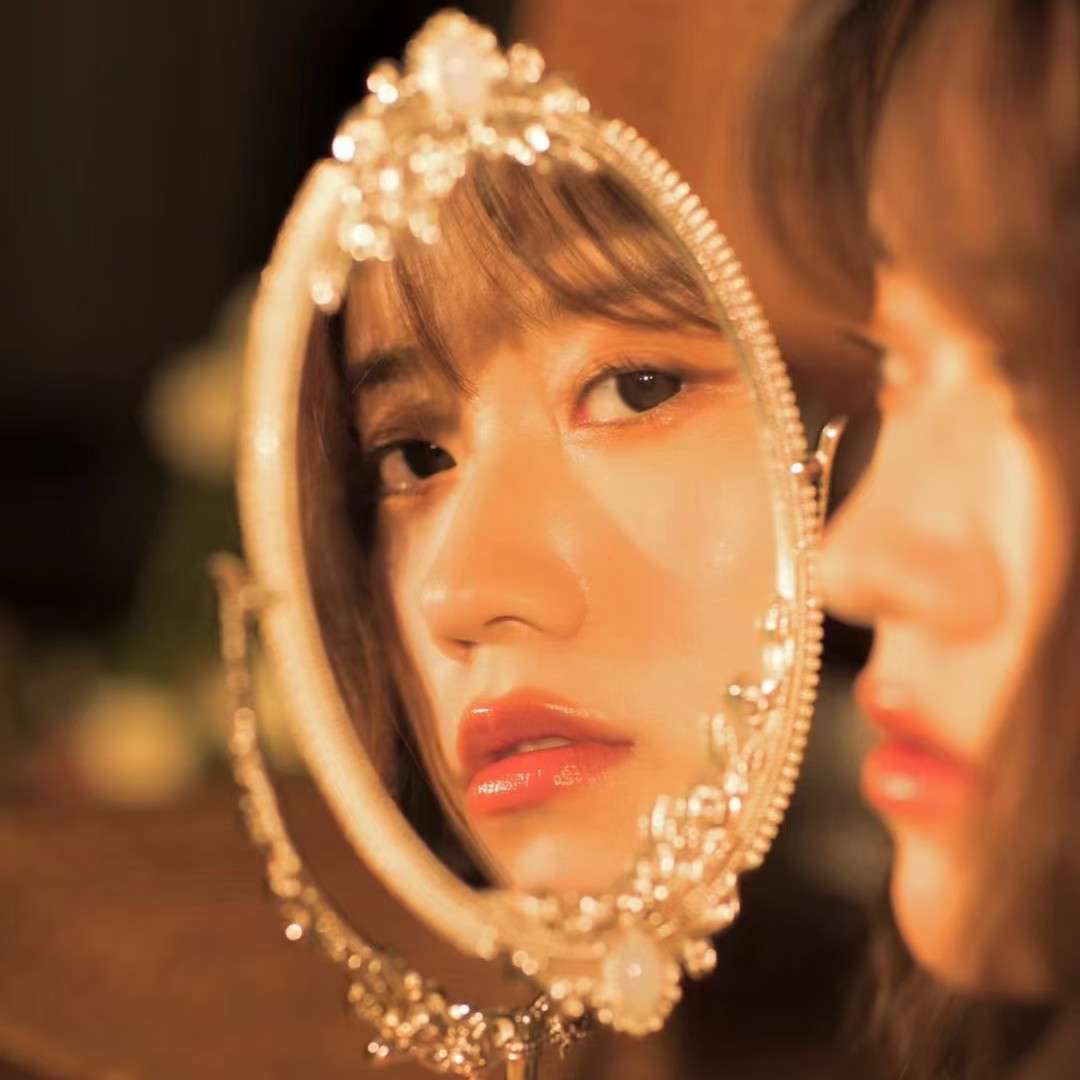 愛而不得。的专辑