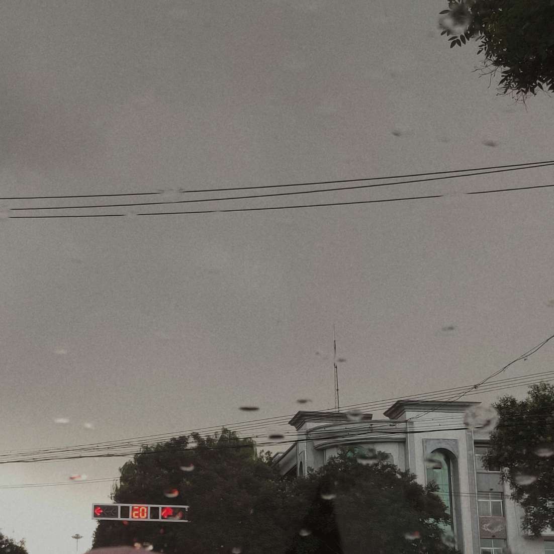 不管生活会不会变好 你都要自己变得更好