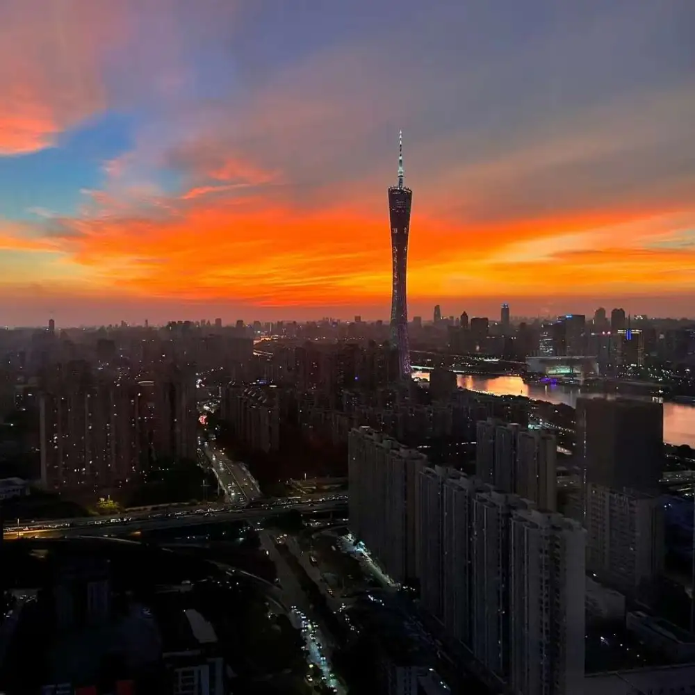 如果白天是永恒，那夜晚便是余生