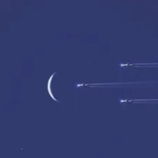 恰似寒光遇骄阳