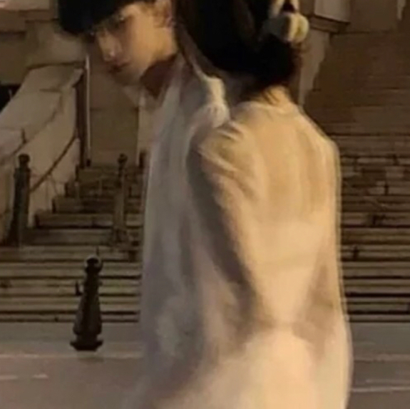 蝉鸣聒噪，我们在风华正茂时遇见最好的你