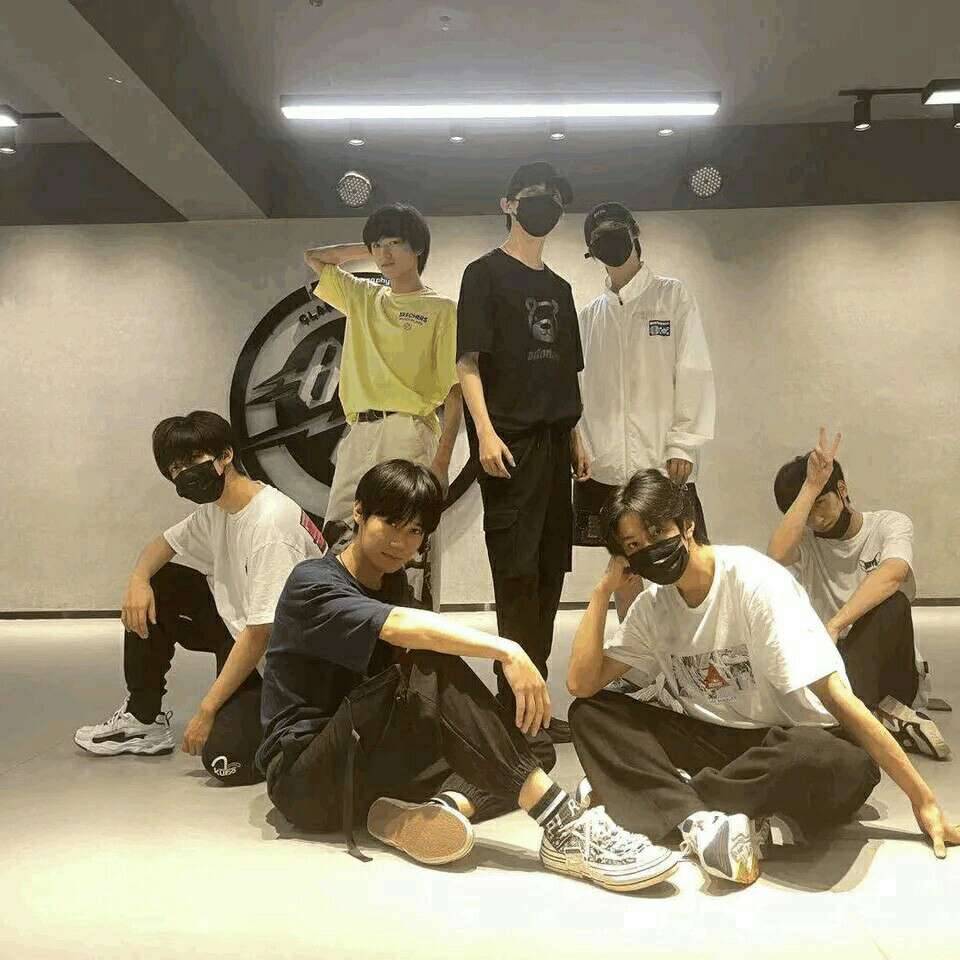 时代少年团文案