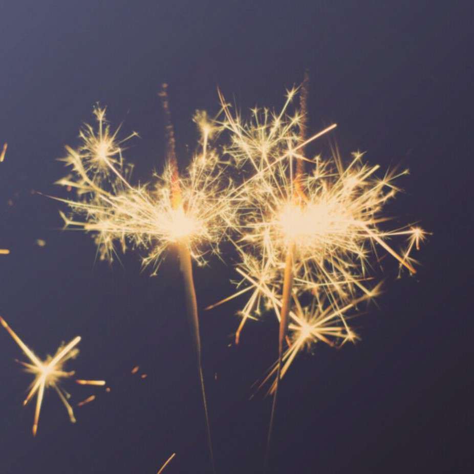 未来（开头、结尾）