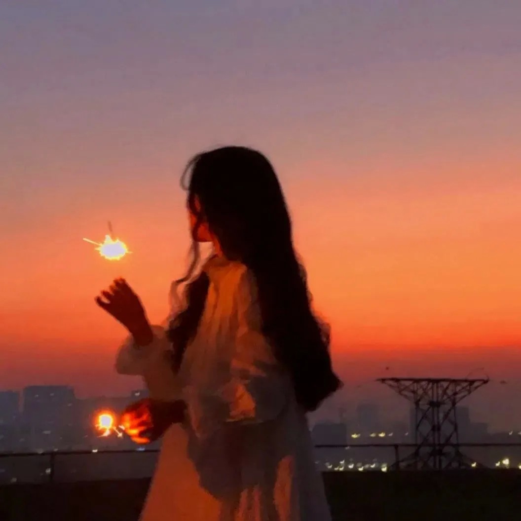 &夏天文案-蓝桉