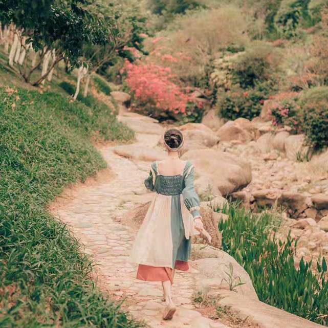 乐观开朗，积极向上