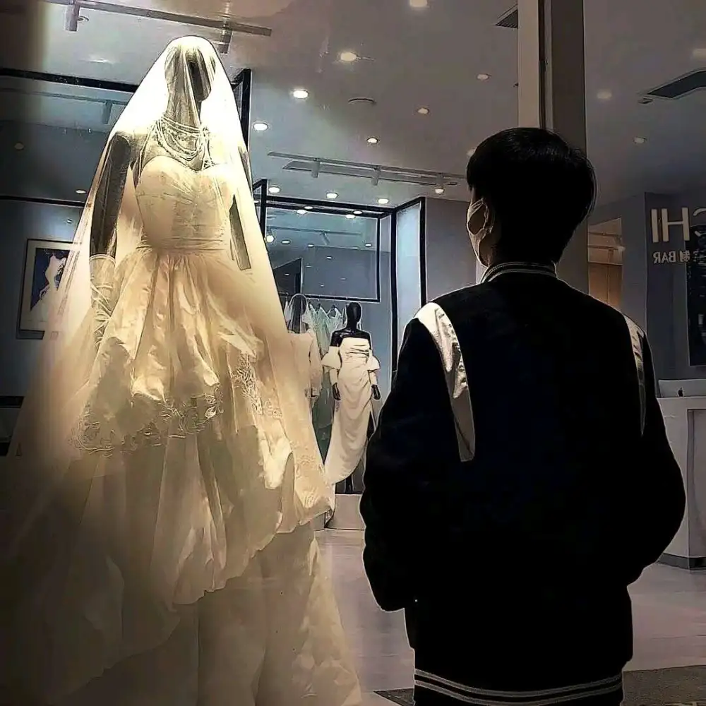 ＂唯你可见，皆为浪漫.＂