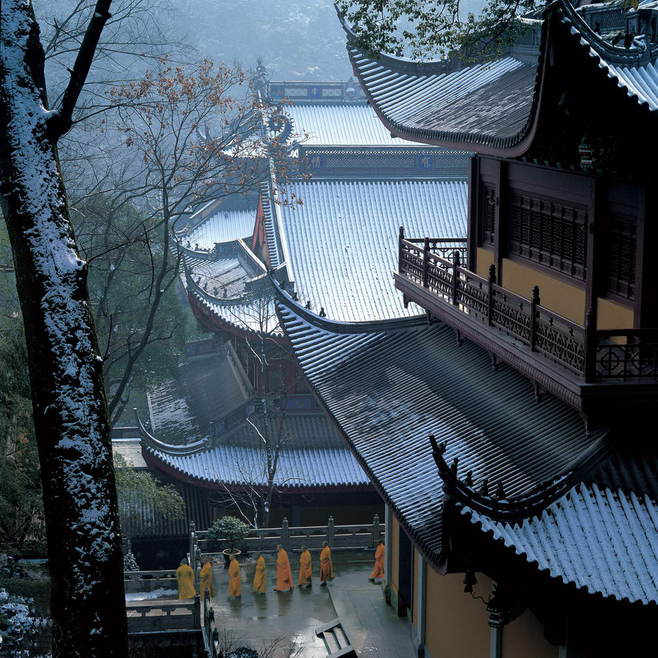 雨波寒烟