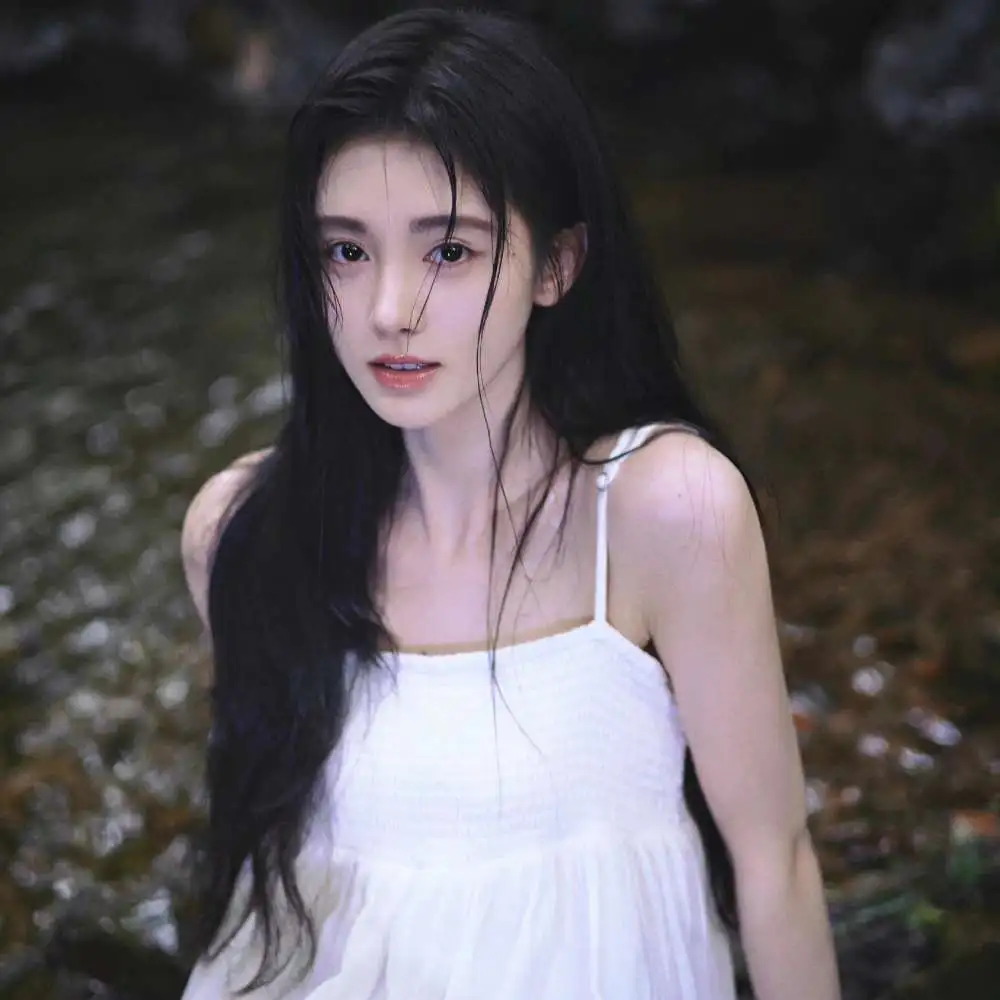鞠婧祎