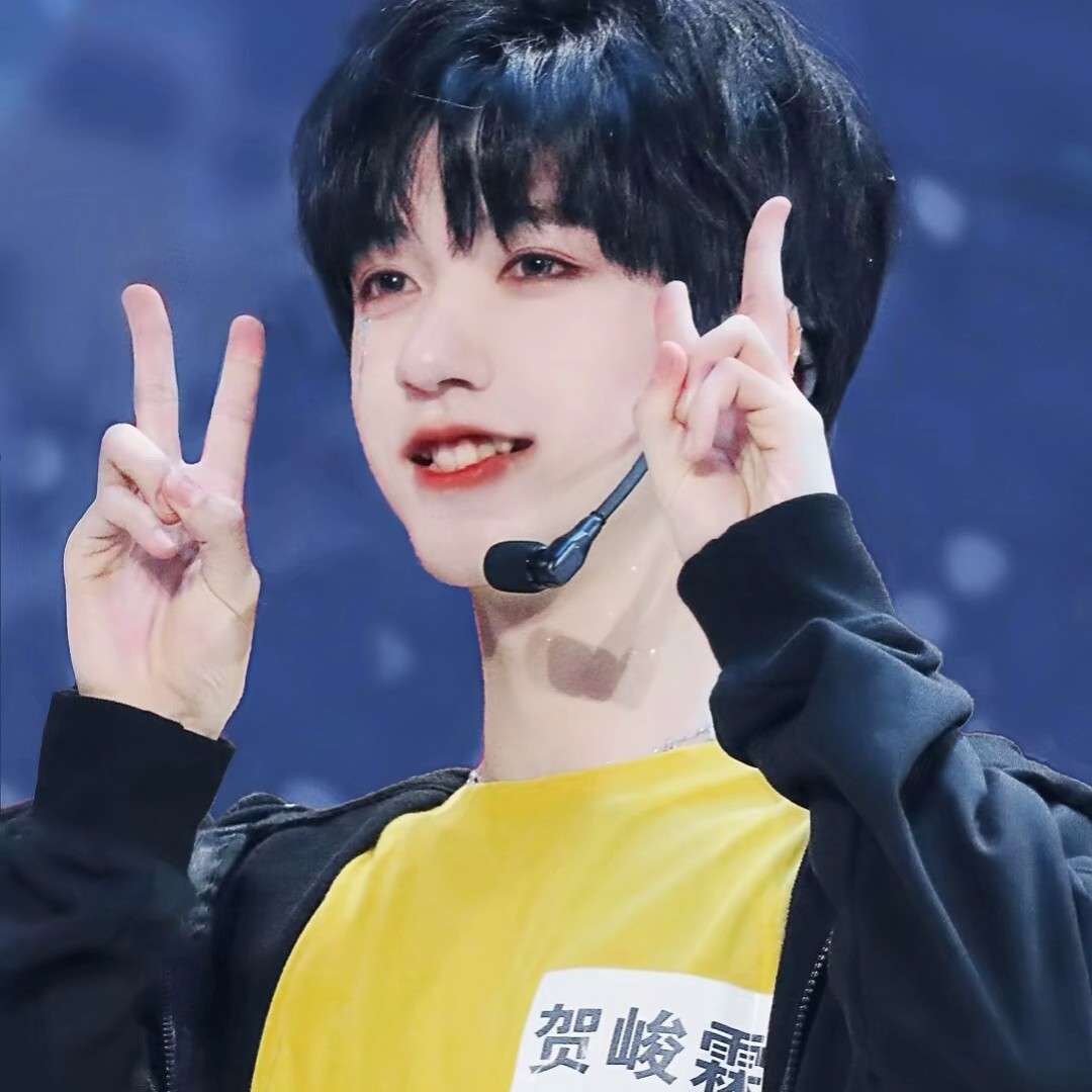 @时代少年团—贺峻霖