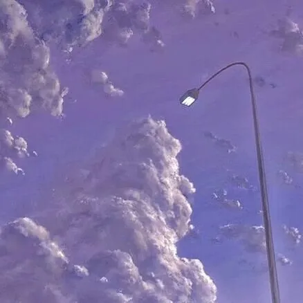 ε.