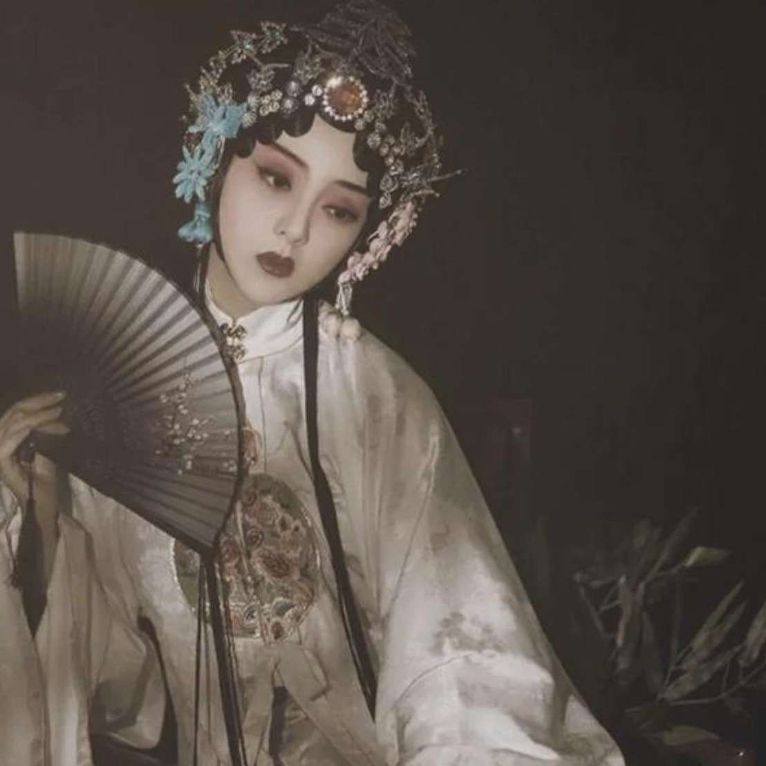 嬉笑怒骂，一切灿若年华