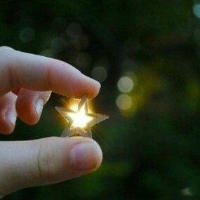 《你来人间一趟，你要看看光》