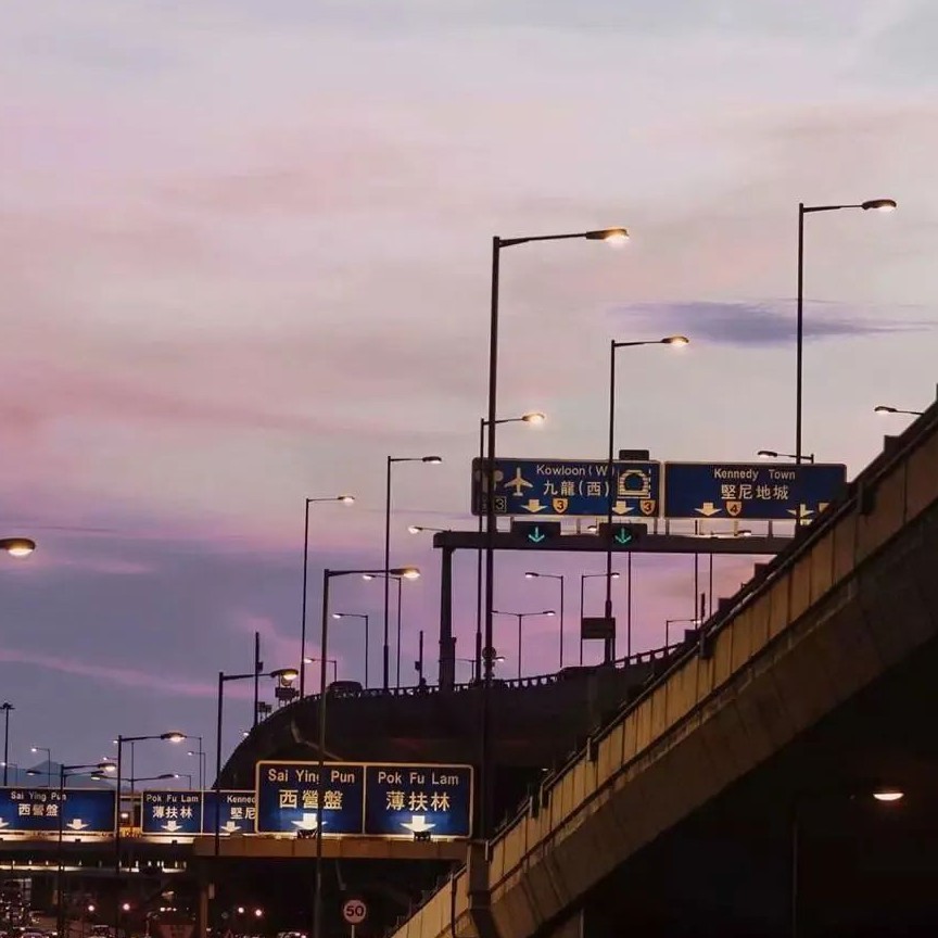 那不勒斯【埃莱娜·费兰特】