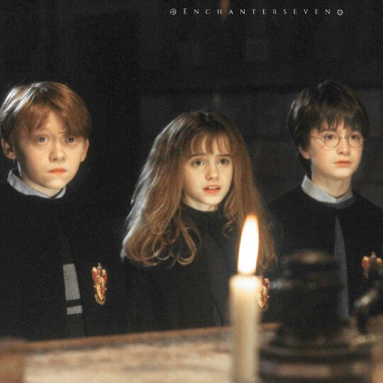 前往霍格沃兹的迷路女孩