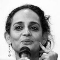 阿兰达蒂・洛伊的经典台词