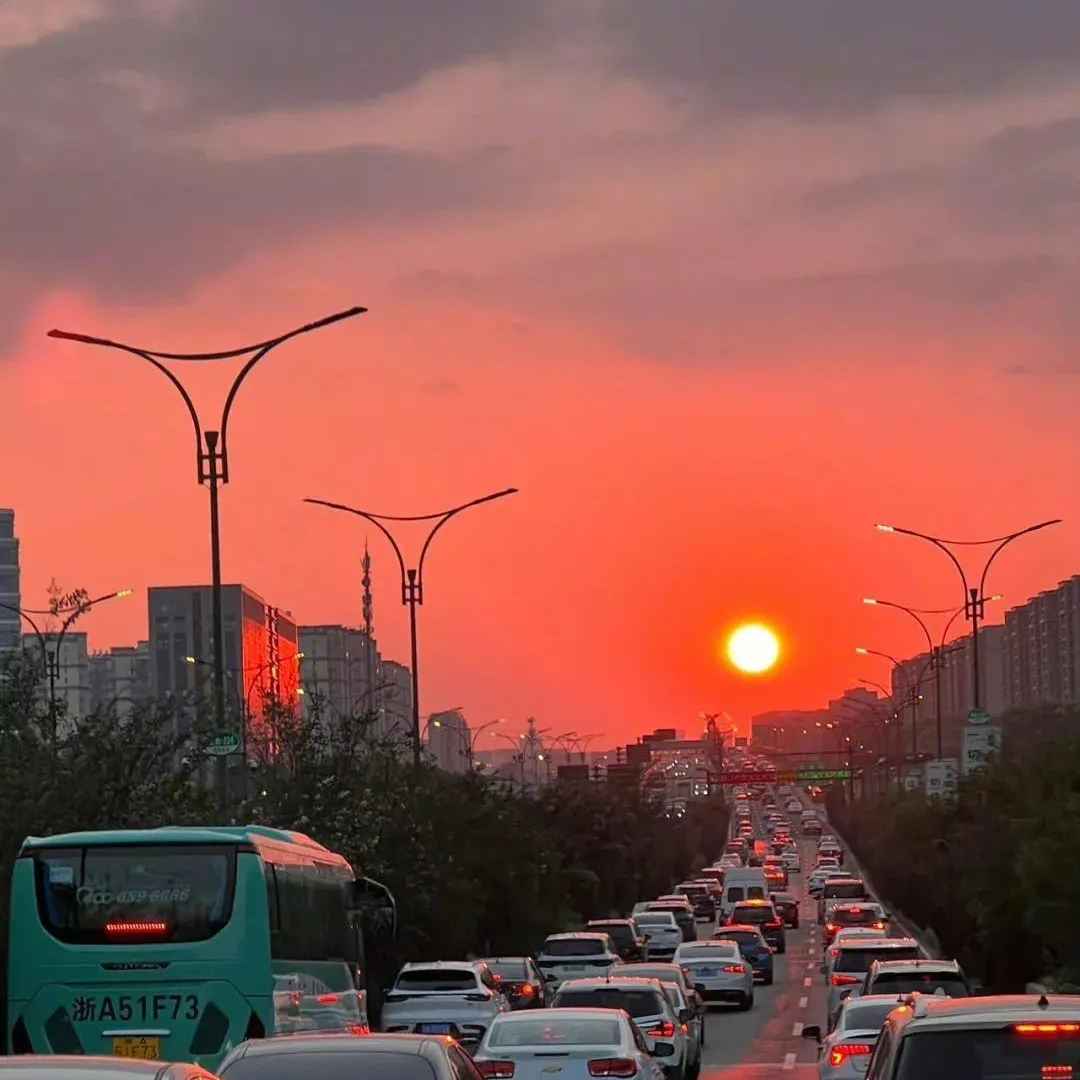 一些一针见血很飒的文案